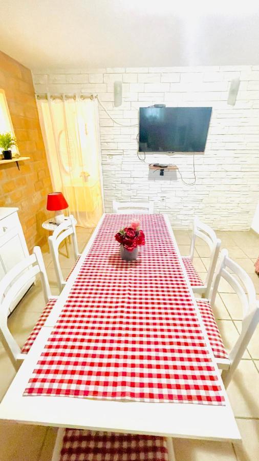 Colorful And Happy Apartment Sukosan - With Parking المظهر الخارجي الصورة